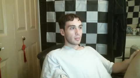 Snapshot of ezra_naamah chatting on 03.07.25 Ezra Naamah online show from 03.07.25