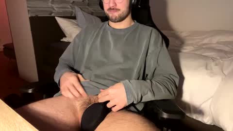 Snapshot of fabian_196 chatting on 01.02.25 Call me bitch online show from 01.02.25