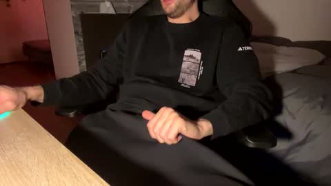 Snapshot of fabian_196 chatting on 01.20.25 Call me bitch online show from 01.20.25