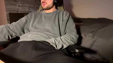 Snapshot of fabian_196 chatting on 01.26.25 Call me bitch online show from 01.26.25