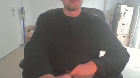 Snapshot of fabian_196 chatting on 09.13.25 Call me bitch online show from 09.13.25