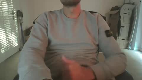 Snapshot of fabian_196 chatting on 09.18.25 Call me bitch online show from 09.18.25