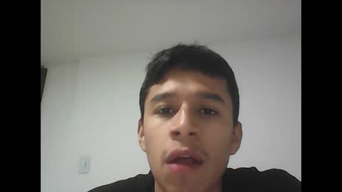 Snapshot of fabiar11 chatting on 09.23.25 R online show from 09.23.25