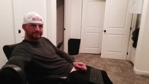 Snapshot of fallout7657 chatting on 10.12.25 Daddy online show from 10.12.25