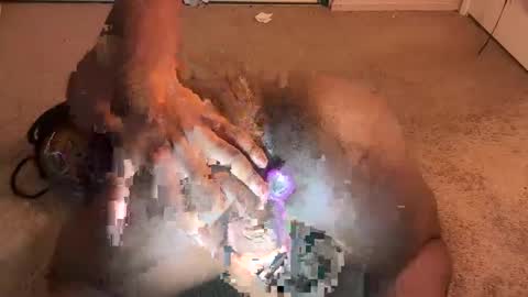 Snapshot of family1secret chatting on 11.08.25 family1secret online show from 11.08.25