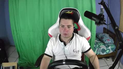 Snapshot of faon_ chatting on 11.04.25 faon_ online show from 11.04.25