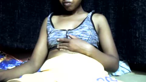 Snapshot of farantsaaly1 chatting on 01.12.25 farantsaaly1 online show from 01.12.25