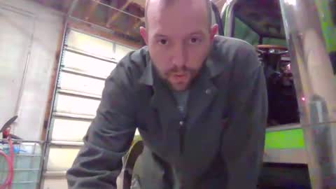 Snapshot of farmboy4720 chatting on 11.08.25 farmboy4720 online show from 11.08.25