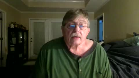 Snapshot of fatdickad chatting on 01.06.25 fatdickad online show from 01.06.25