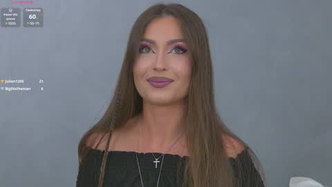 FatmaMoan online show from 12.04.24