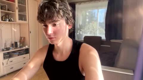 Snapshot of faustfrost chatting on 09.19.25 Faust online show from 09.19.25