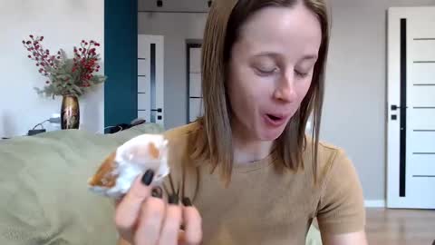 Snapshot of favoriteyour chatting on 02.10.25 favoriteyour online show from 02.10.25