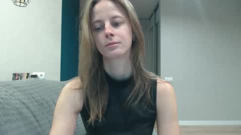 Snapshot of favoriteyour chatting on 11.06.25 favoriteyour online show from 11.06.25