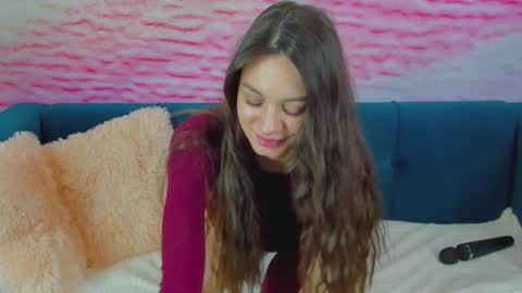 Snapshot of fayebloom chatting on 11.15.25 Faye online show from 11.15.25