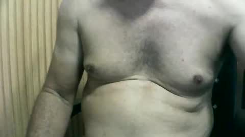 Snapshot of fdphomen chatting on 02.10.25 fdphomen online show from 02.10.25