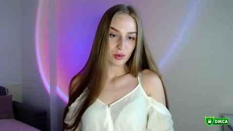 Femke online show from 10.19.25