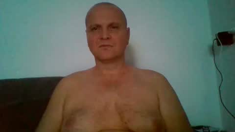 Snapshot of ferkooo111 chatting on 10.15.25 Dorotheo online show from 10.15.25