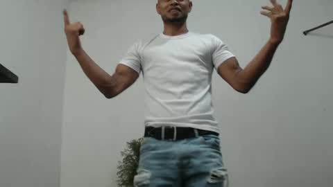 fernandez_latinblack online show from 01.06.25