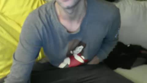 Snapshot of fidelio89 chatting on 10.12.25 Fid online show from 10.12.25