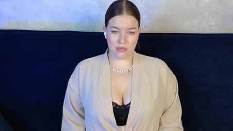 Kim  online show from 10.20.25