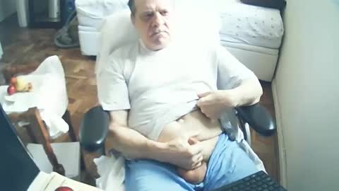 Snapshot of filhober chatting on 01.11.25 filhober online show from 01.11.25