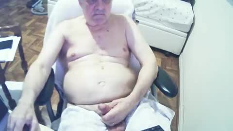 Snapshot of filhober chatting on 03.11.25 filhober online show from 03.11.25