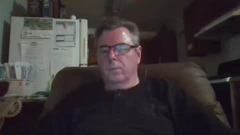 Snapshot of finderfiner chatting on 12.23.24 finderfiner online show from 12.23.24