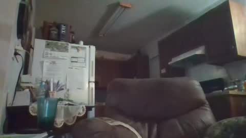 Snapshot of finderfiner chatting on 02.26.25 finderfiner online show from 02.26.25