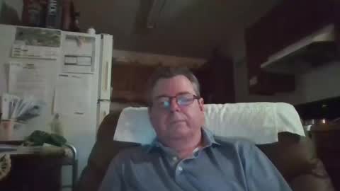 Snapshot of finderfiner chatting on 03.01.25 finderfiner online show from 03.01.25