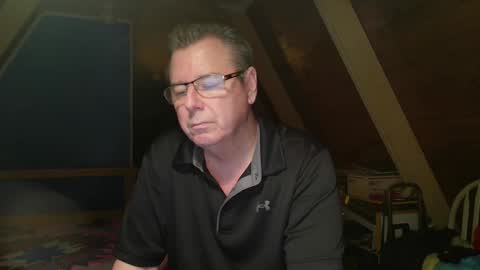 Snapshot of finderfiner chatting on 11.13.25 finderfiner online show from 11.13.25