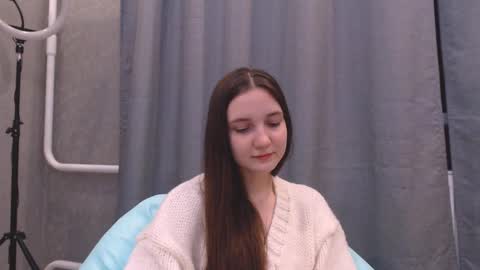 Snapshot of fireflies_fly_ chatting on 01.21.25 fireflies_fly_ online show from 01.21.25