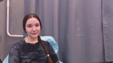 Snapshot of fireflies_fly_ chatting on 01.26.25 fireflies_fly_ online show from 01.26.25