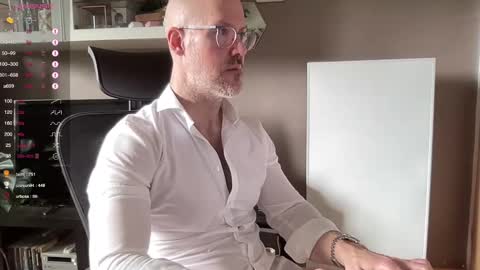 Snapshot of fit_rubinho chatting on 02.28.25 Rubn online show from 02.28.25