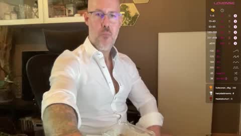 Snapshot of fit_rubinho chatting on 09.09.25 Rubn online show from 09.09.25