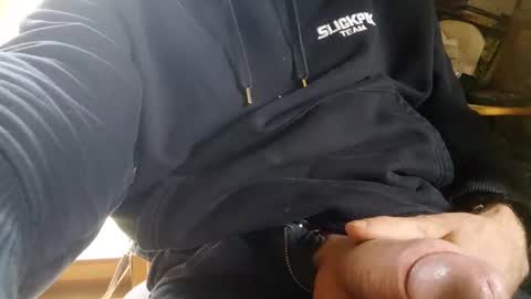 Snapshot of fiveforwilly1 chatting on 12.18.24 Markus online show from 12.18.24