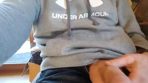 Snapshot of fiveforwilly1 chatting on 02.01.25 Markus online show from 02.01.25