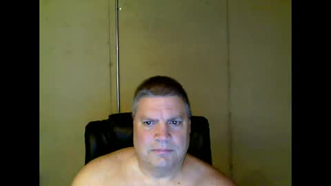 Snapshot of fletch32 chatting on 12.25.24 jd online show from 12.25.24