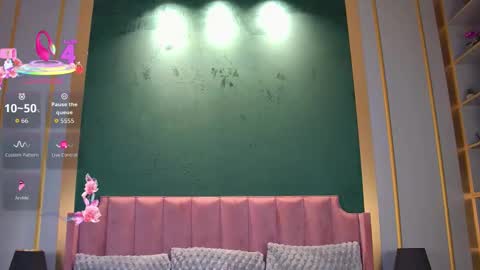 Vanessa online show from 10.15.25