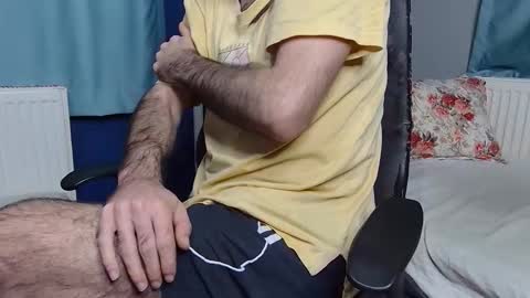 Snapshot of flycb chatting on 11.15.25 Fly online show from 11.15.25