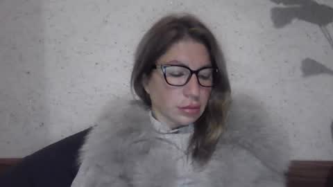 Snapshot of fox_red_lady7 chatting on 12.02.24 fox_red_lady7 online show from 12.02.24