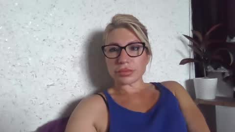 Snapshot of fox_red_lady7 chatting on 09.24.25 fox_red_lady7 online show from 09.24.25