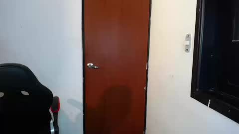 Snapshot of foxvalerin chatting on 09.20.25 Valerin. online show from 09.20.25