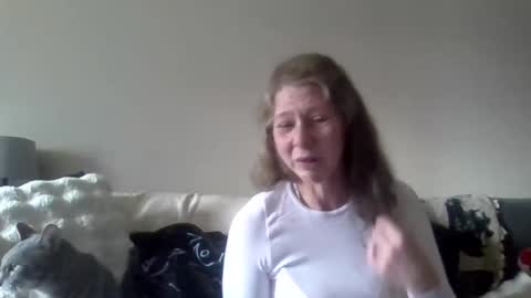 Snapshot of foxyfang chatting on 03.07.25 foxyfang online show from 03.07.25