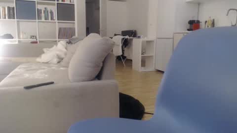 Snapshot of francescosal chatting on 10.12.25 francescosal online show from 10.12.25