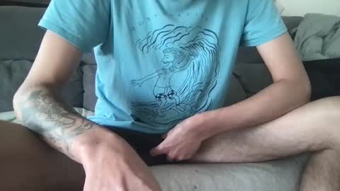 Snapshot of franck1384 chatting on 10.25.25 franck1384 online show from 10.25.25