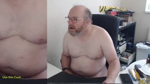 Snapshot of fransje_ chatting on 10.26.25 Fransje online show from 10.26.25