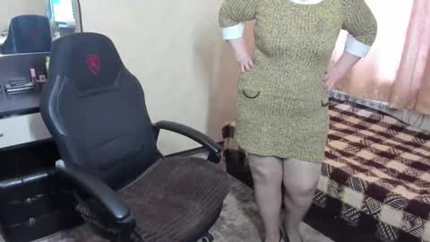 Snapshot of fraumartha chatting on 02.28.25 FrauMartha online show from 02.28.25