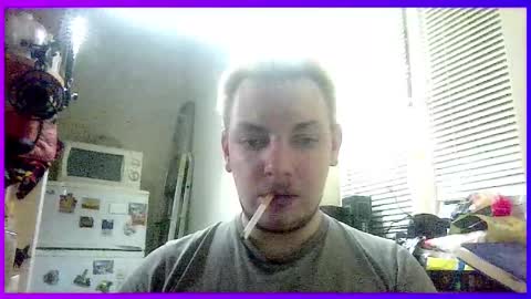 Snapshot of freak_azoid chatting on 01.08.25 freak_azoid online show from 01.08.25