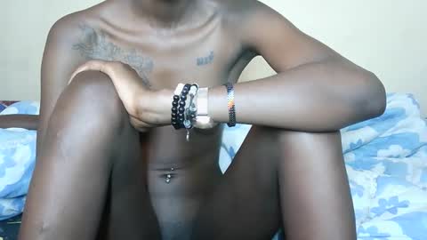 Snapshot of freakyriry chatting on 10.17.25 freakyriry online show from 10.17.25