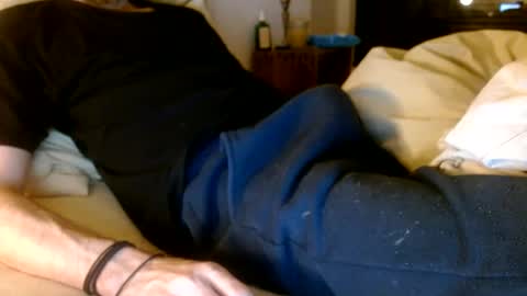 Snapshot of frenchms chatting on 12.11.24 frenchms online show from 12.11.24